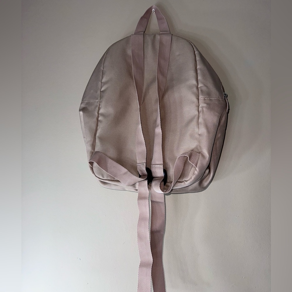 DSW Exclusive tan/beige backpack - Picture 3 of 6